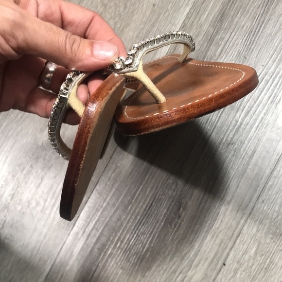 Mystique Silver Rhinestone Thong Style Leather Sandals size 8 - Picture 6 of 9